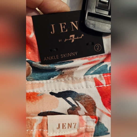 JEN7 Mankind Ivory Floral Ankle Skinny Leg Women's Jeans NWT 2 - Picture 5 of 6